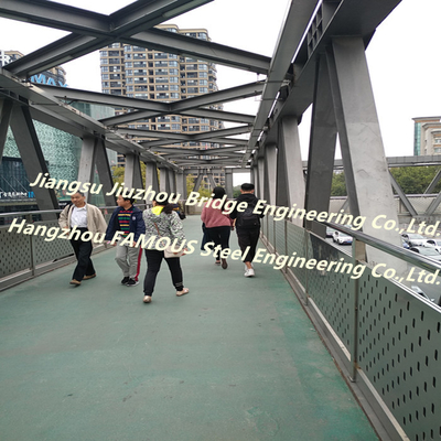 China 7.3m Width Pre Engineered Pedestrian Bridges Business Center Solve Congested Traffic supplier