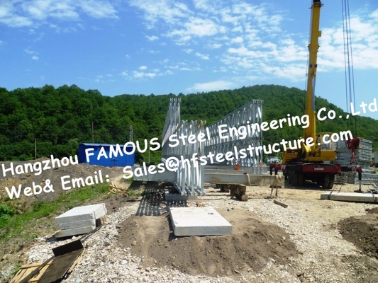 China Single Span Pre - engineered Galvanized Steel Bridge Surface Treatment Long Fatigue Life supplier