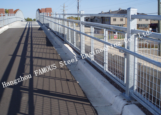 China Smooth Surface Prefabricated Pedestrian Structures For Easy And Quick Installation supplier