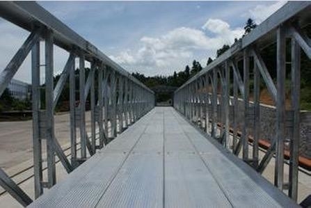 China Construction Bailey Bridge Parts With Durable Bolted Connection supplier